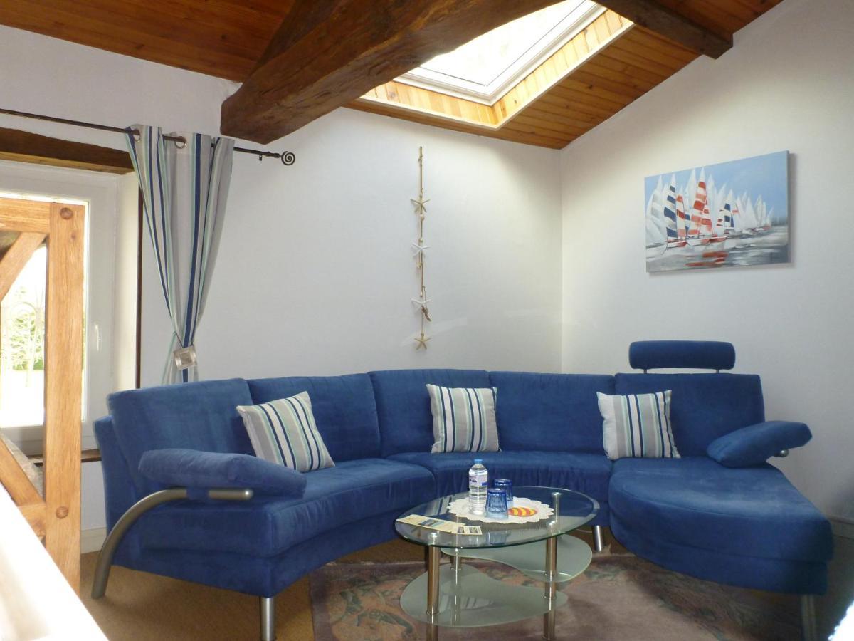 Bed and Breakfast Domaine Du Papillon Lesparre-Médoc Exterior foto